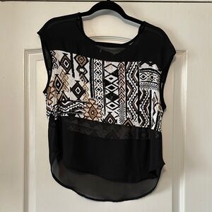 Black and White Geometric Women's Top